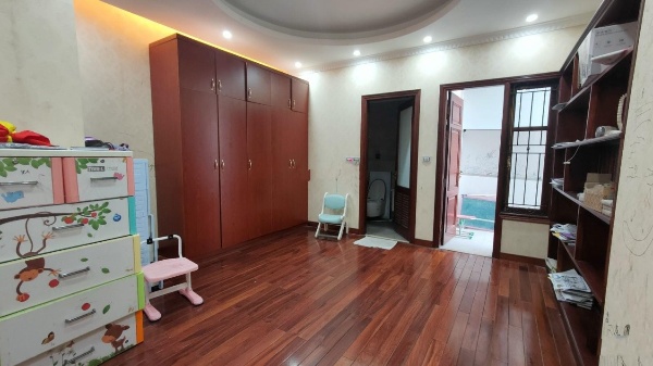 Bán nhà 4 tầng ngõ thông full nội thất tại Đại Kim, Hoàng Mai, Hà Nội